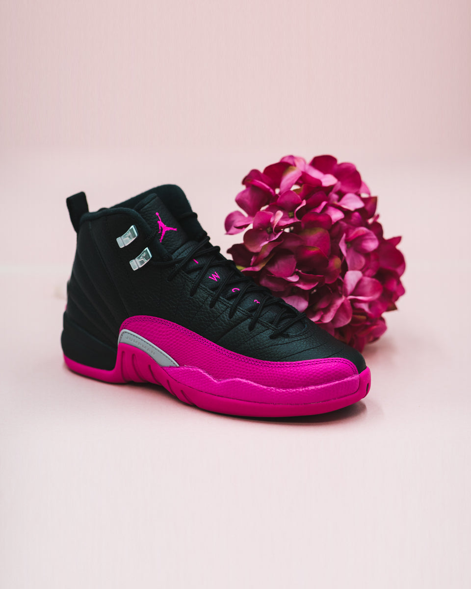 Deadly pink jordan 12 best sale