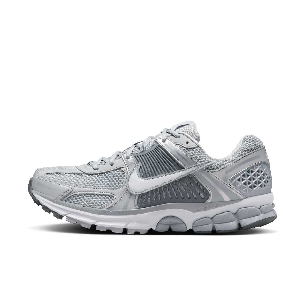 Nike - Men - Zoom Vomero 5 - Wolf Grey/White/Metallic Silver Nike - Men - Zoom Vomero 5 - Wolf Grey/White/Metallic Silver