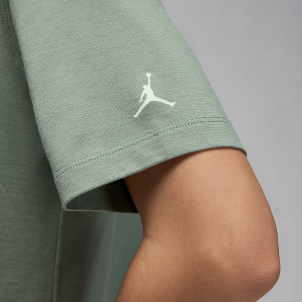 Jordan - Women - Classic Graphic Relaxed Tee - Jade Smoke/Barely Green