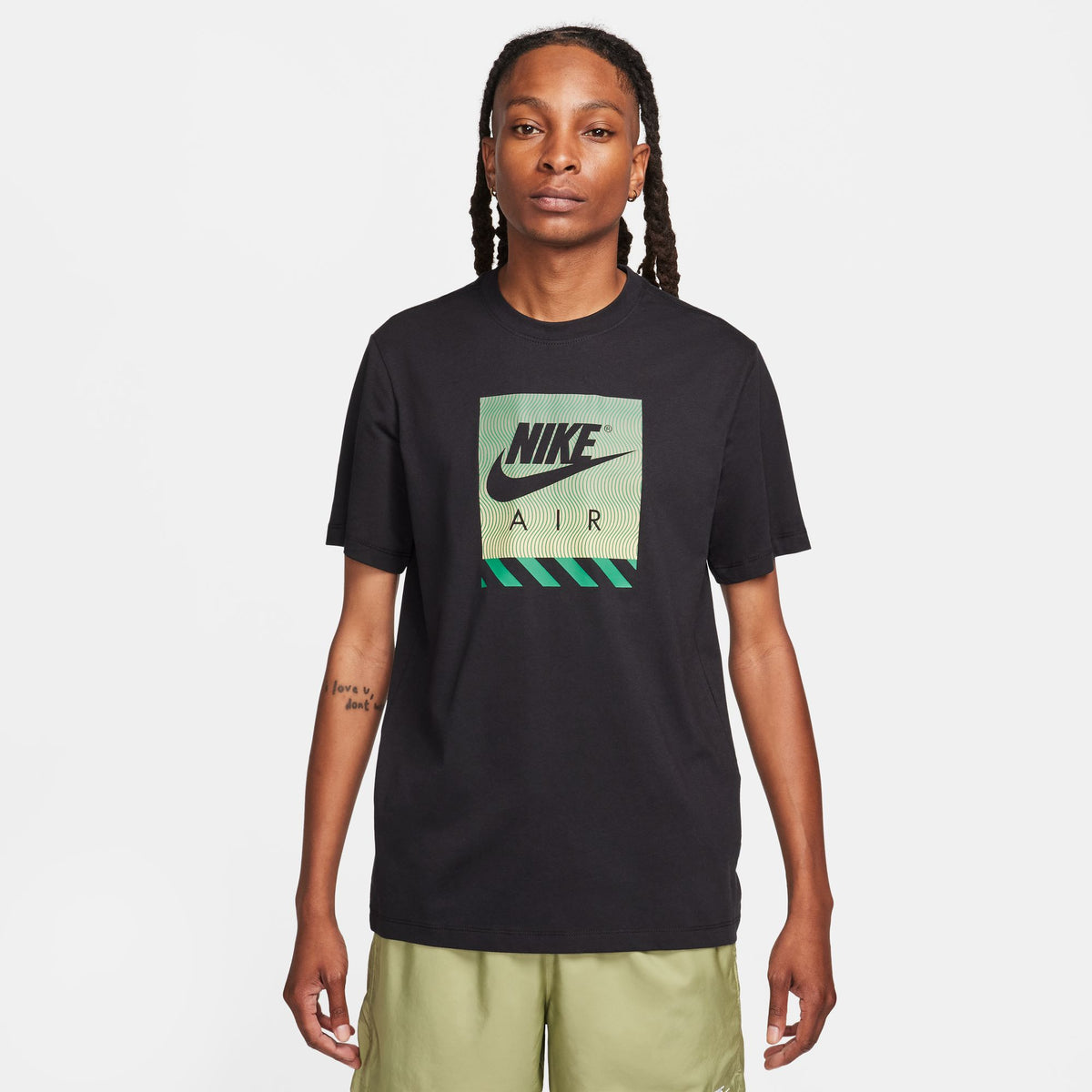 Nike AIR GRAPHIC クルーネック Tシャツ 男女OK Nike AIR GRAPHIC クルーネック Tシャツ 男女OK