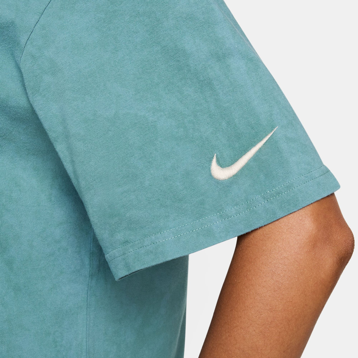 Nike - Women - Boxy Wash Tee - Bicoastal – Nohble