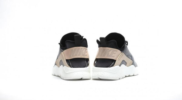 Nike WAir Huarache Run Ultra SE