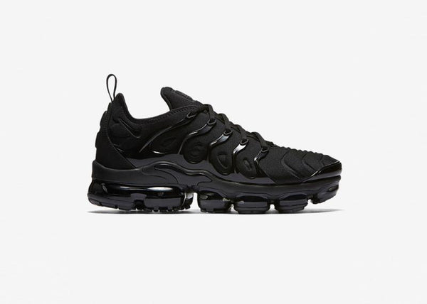 NIKE - Men - Air VaporMax Plus - Black/Grey