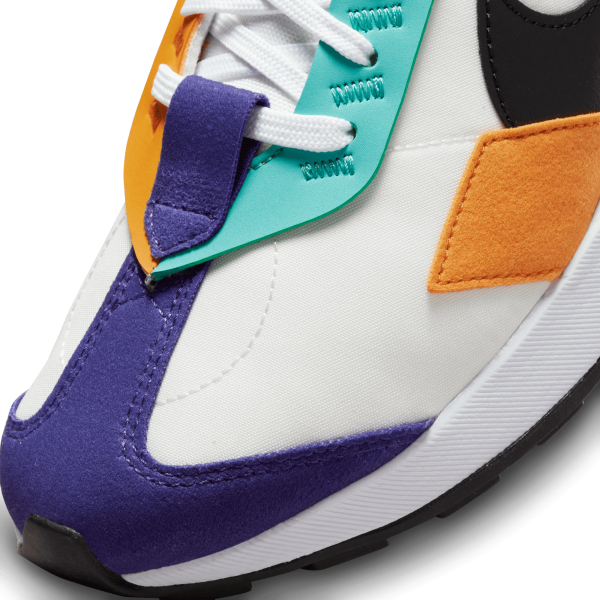 Nike - Women - Air Max Pre-Day SE - Summit White/Black