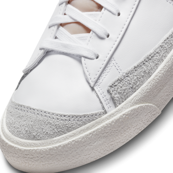 Nike - Men - Blazer Mid '77 Vintage - White/Habanero Red
