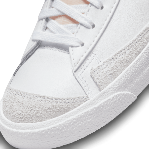 Nike - Women - Blazer Mid 77 - White/Pink