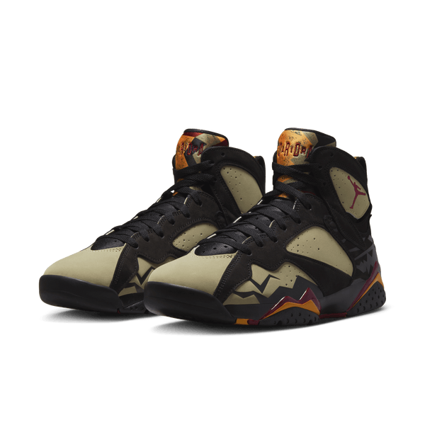 Jordan - Men - Retro 7 SE - BLACK/RED/OLIVE