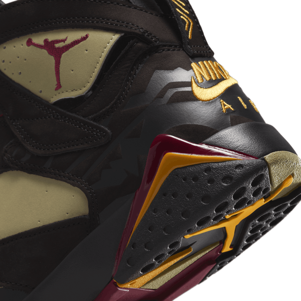 Jordan - Men - Retro 7 SE - BLACK/RED/OLIVE