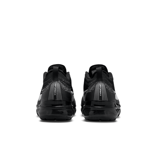 Nike - Men - Air Vapormax Flyknit - Black/White