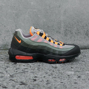 Nike Air Max 95 OG "Total Orange" Available Now!