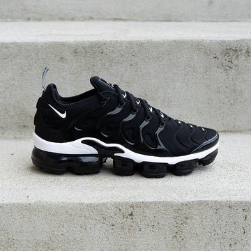 Nike Air Vapormax Plus Available 11/21
