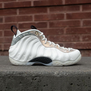 W Air Foamposite One Available 8.31