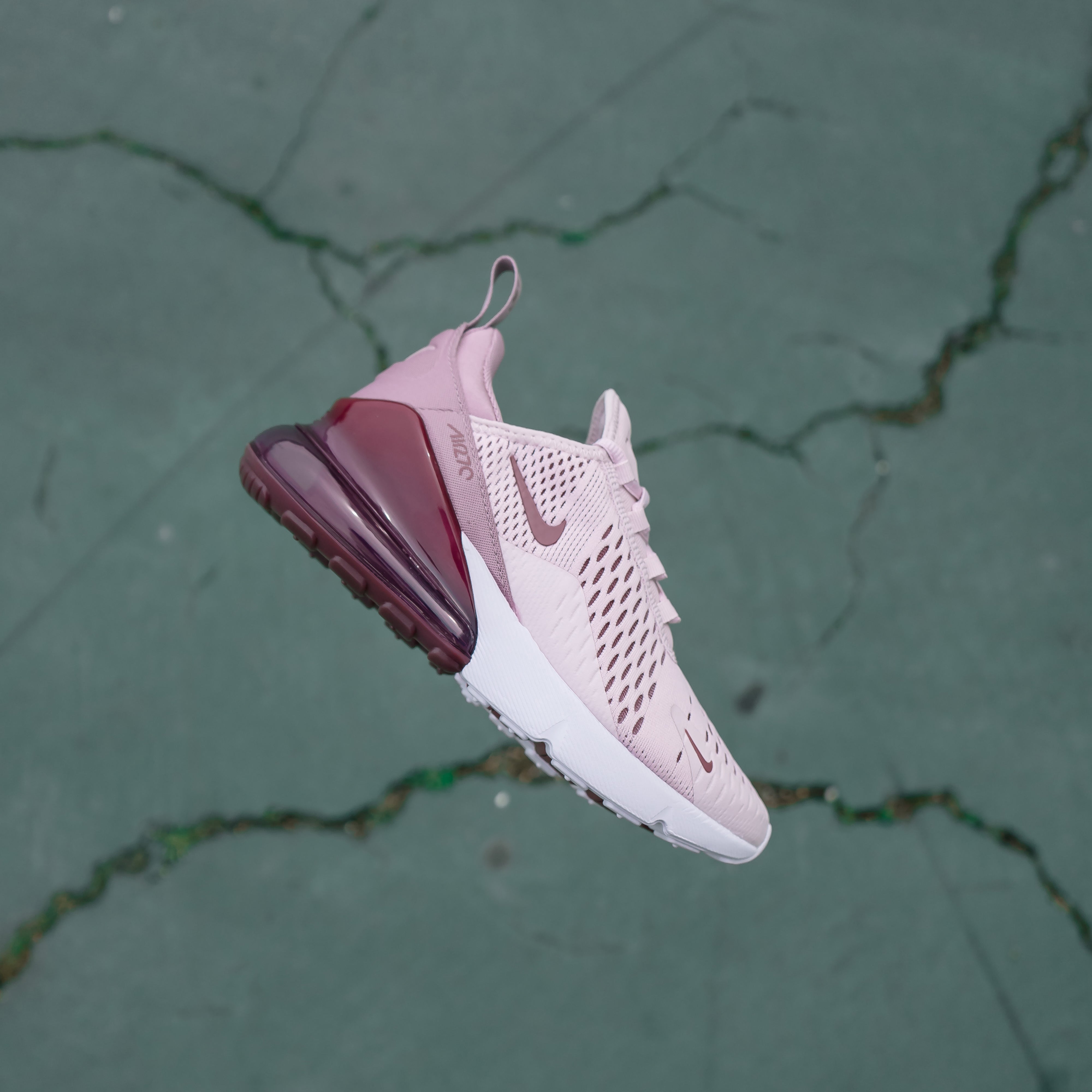 nike air max barely rose 270