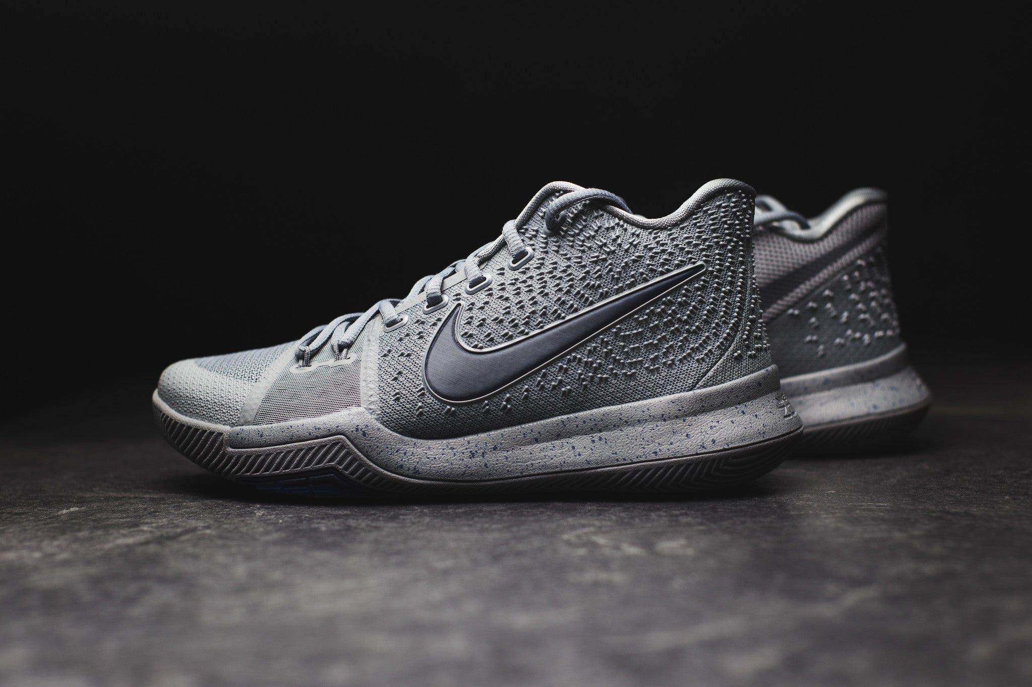 Kyrie best sale 3 grey