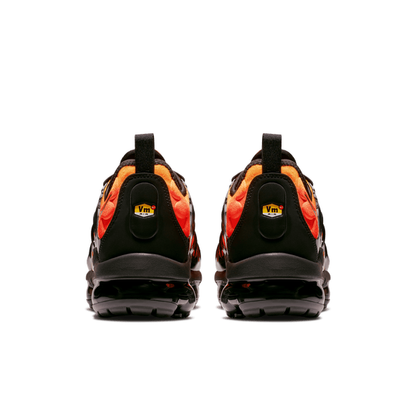 Nike - Men - Air VaporMax Plus - Black/Orange/Crimson