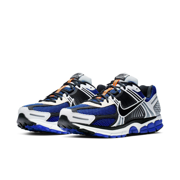 Nike - Men - Zoom Vomero 5 SE SP - White/Racer Blue/Black/Sail