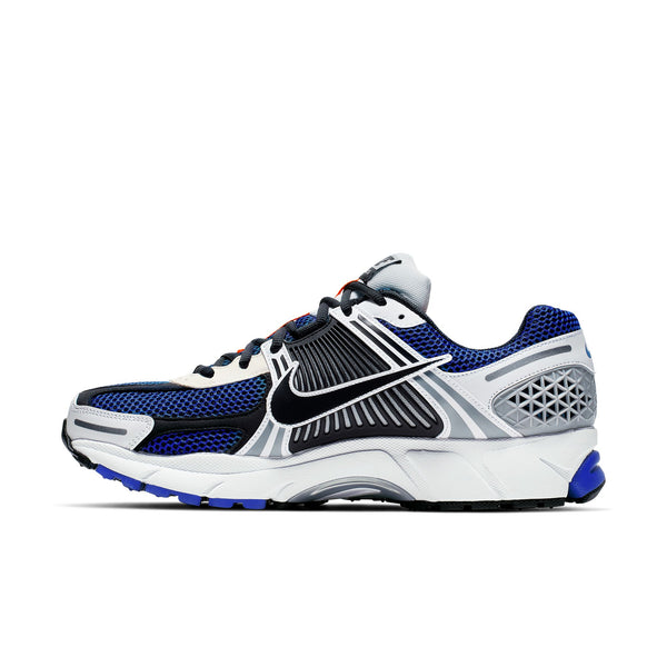 Nike - Men - Zoom Vomero 5 SE SP - White/Racer Blue/Black/Sail