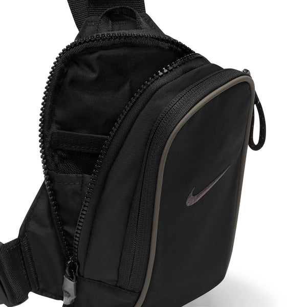 Nike - Accessories - Essential Crossbody Bag - Black/Ironstone