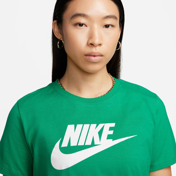 Nike - Women - Essential Futura Icon Tee - Stadium Green/White