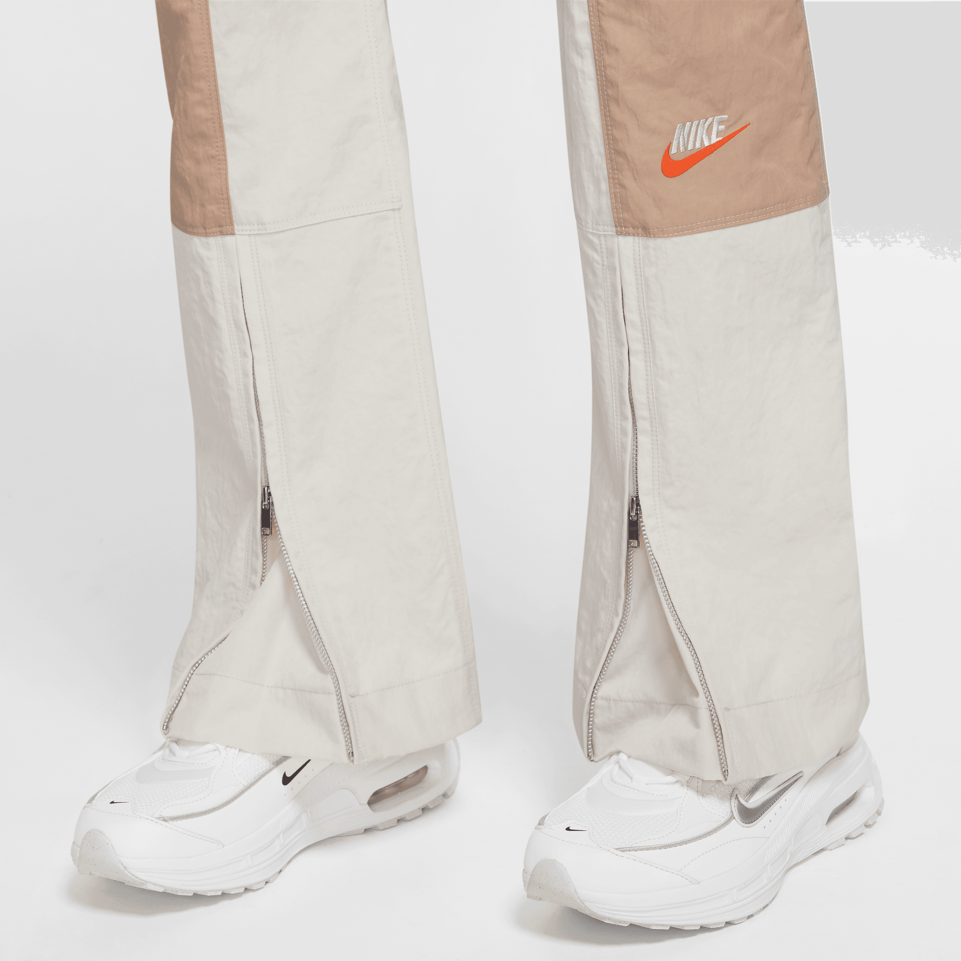 Nike - Women - Utility Woven Pant - Brown/Hemp/Orange – Nohble