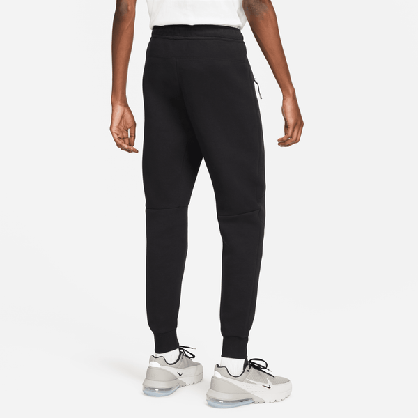 Nike - Men - Tech Fleece Jogger - Black - Nohble