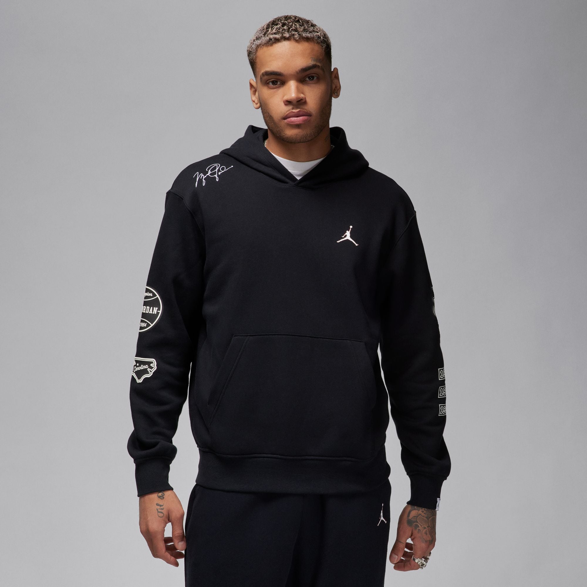 Jordan Men Essential Member Pullover Hoodie Black/Dune Red/White