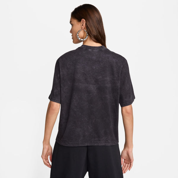 Nike - Women  - Boxy Wash Tee - Black/Photon Dust