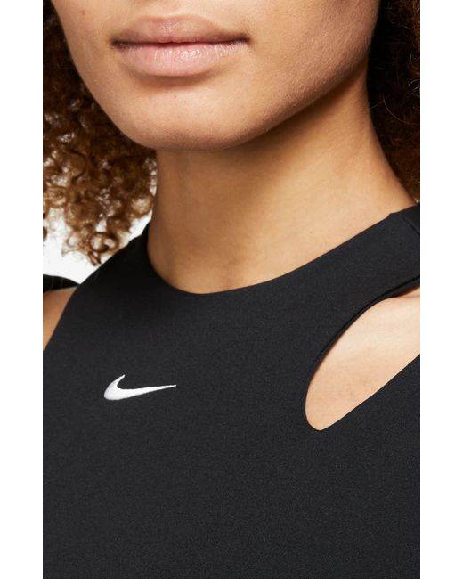 Nike Women Mesh Crop Tee (white / black / black / white)