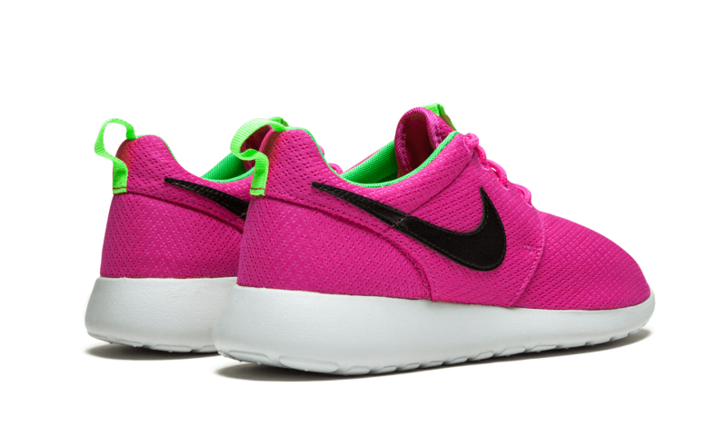 Nike roshe top one pink