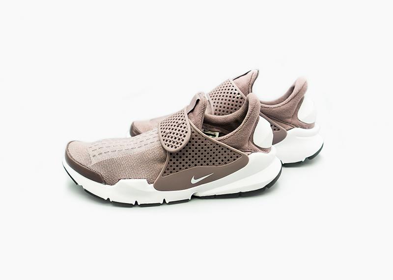 Nike W Sock Dart - Main Image