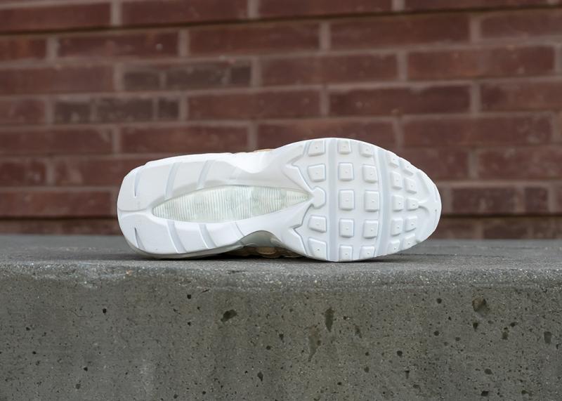 NIKE Women Air Max 95 Silver/White – Nohble