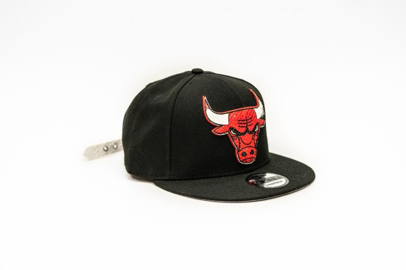 Chicago Bulls NBA Sweep Black 9FIFTY Snapback Cap