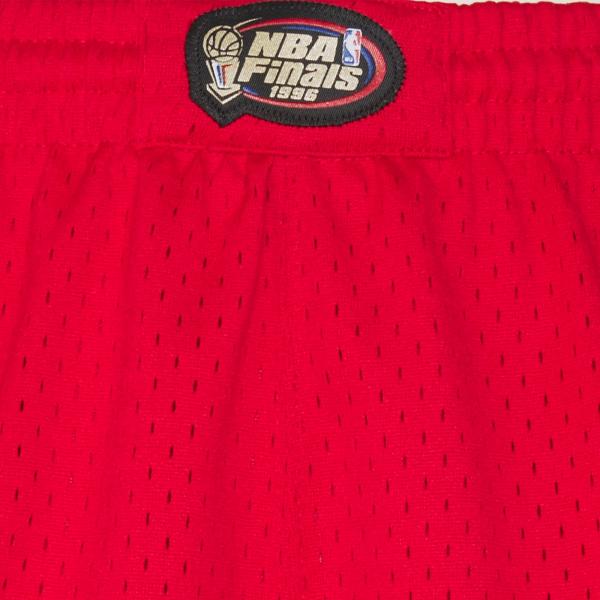 Mitchell & Ness Women's Chicago Bulls Red Jump Shot Shorts, Large