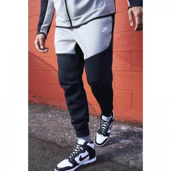 Nike - Men - Tech Fleece Jogger - Black/Grey