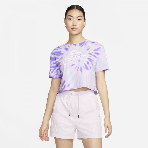 Tie dye nike shorts and crop top hotsell