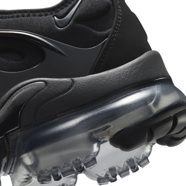 Womens vapormax plus deals black