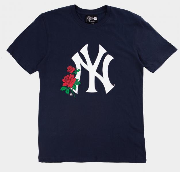 Youth White New York Yankees Logo T-Shirt Size: Extra Large