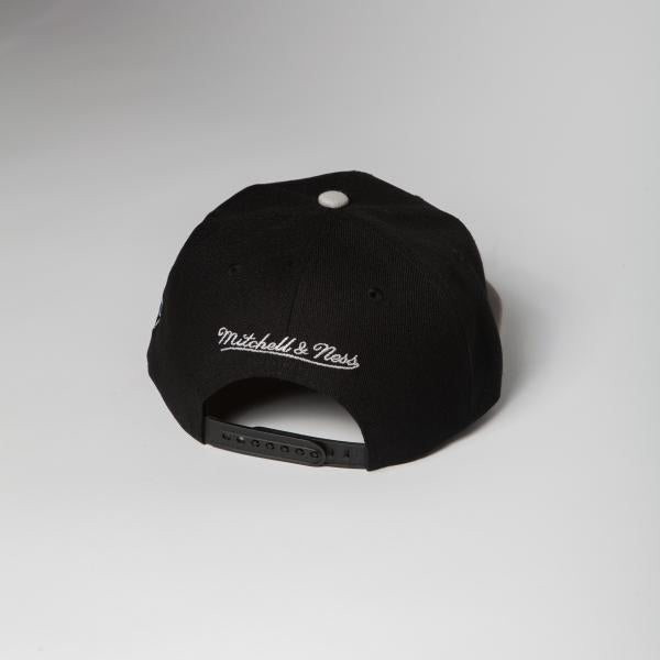 Mitchell & Ness Brooklyn Nets Embroidered Black White Snapback Baseball  Hat Cap