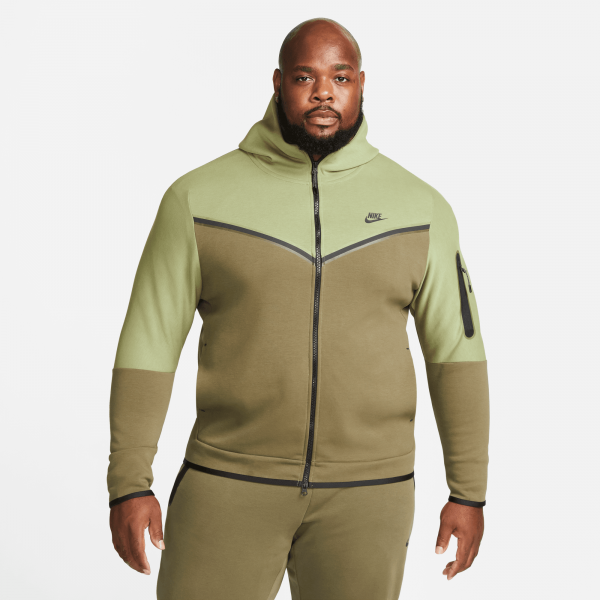 Nike Tech Fleece Products