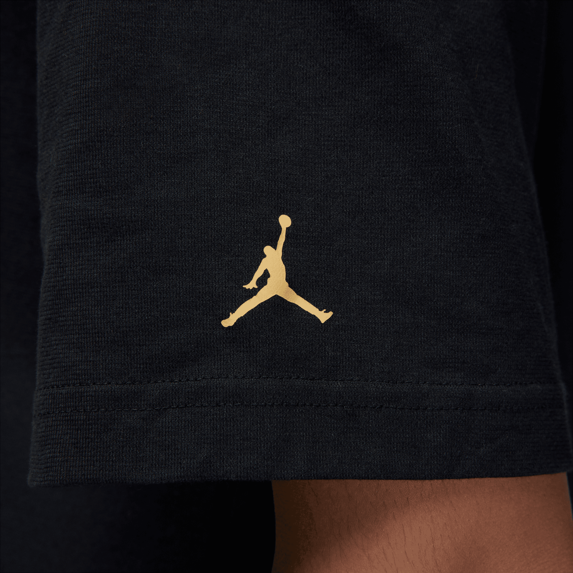 Black and gold jordan cheap shirt womens